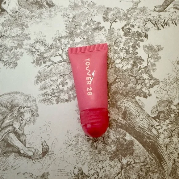 Sephora Favorites Gleamy Dreamy Makeup 7 Piece-Kosas-Refy-Milk-Too Faced-Prada - Picture 6 of 8